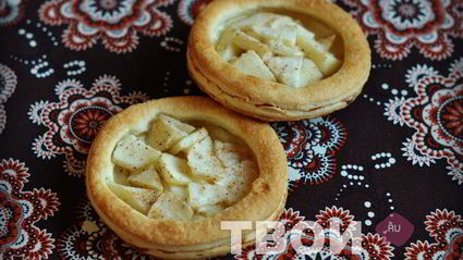 слойки с яблоками