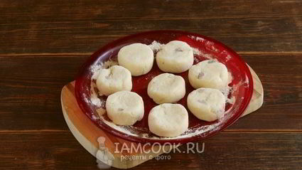 сырники из творожной массы с изюмом