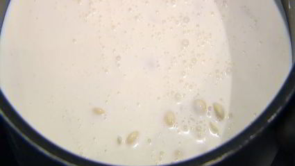 творожник с белым шоколадом и малиной