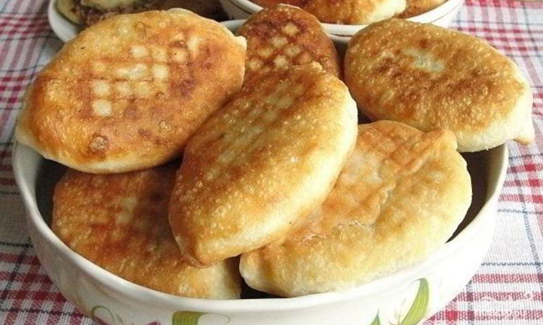 Рецепт быстрого теста на пирожки жареные