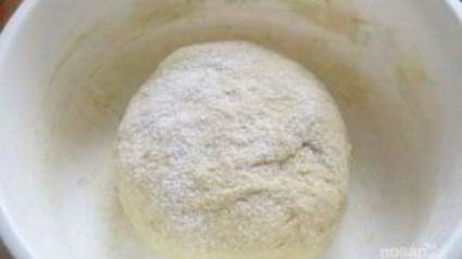 дрожжевое тесто с ягодами