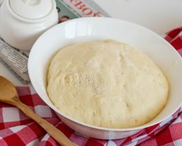 Тесто на булочки на сухих дрожжах