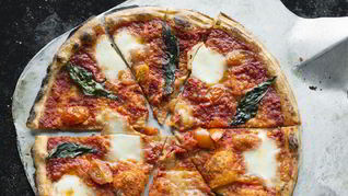 Тонкое тесто для пиццы