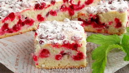 бисквит на белках с красной смородиной