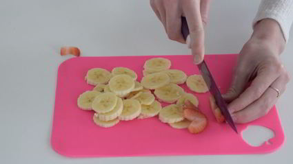 блинный торт с арахисом и бананом ко дню святого валентина