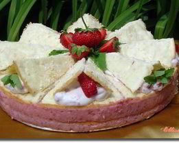 Клубнично-кокосовый торт