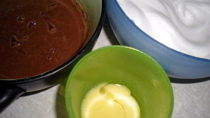 рулетоторт с шоколадным муссом