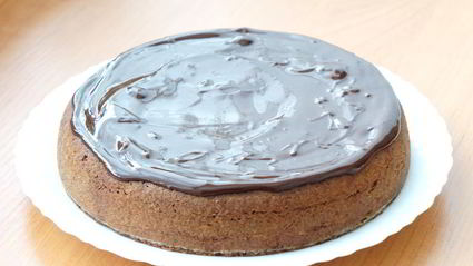 шоколадно-ореховый бисквит на минералке