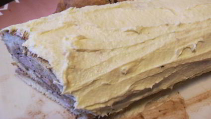 снежное рождественское полено