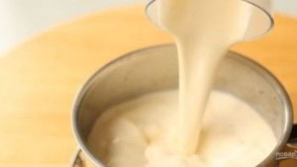 торт с заварным кремом и черносливом