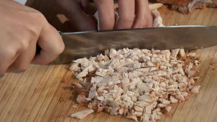 закусочный торт с копченой курицей