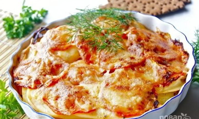 Рецепт картофельной запеканки с помидорами и сыром