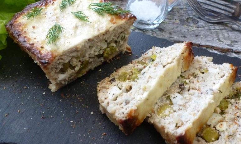 Рецепт рыбной запеканки с яйцами и зеленым горошком