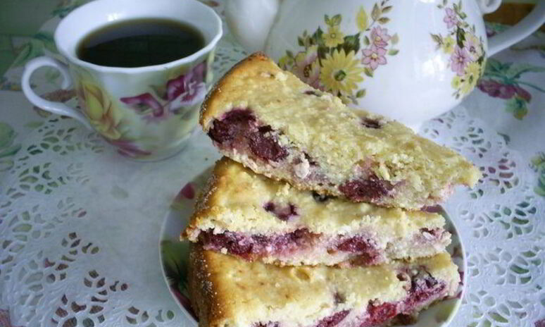 Рецепт творожной запеканки с вишней