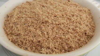 тыквенно-банановая запеканка под ореховой крошкой