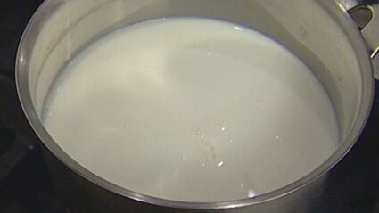 запеканка из макарон с ветчиной, зеленым горошком и горчицей