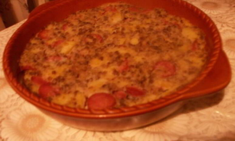 Рецепт запеканки из риса, гречки и картофеля с колбасками