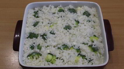 запеканка с брокколи и рисом