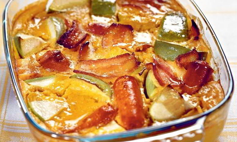 Рецепт запеканки с сосисками и яблоками