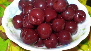 Черешня в собственном соку на зиму