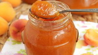 Абрикосовый джем с корицей и бадьяном