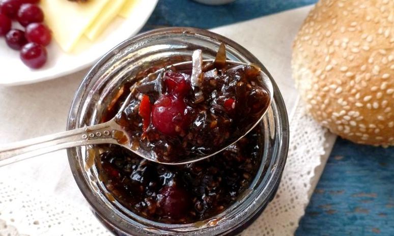 Рецепт чиа-джема из морской капусты и клюквы