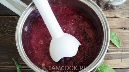 кабачковый джем с черной смородиной
