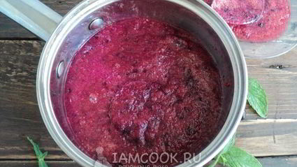 кабачковый джем с черной смородиной