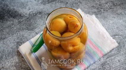 компот из абрикосов с косточками на зиму