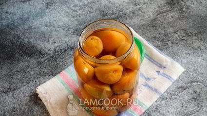 компот из абрикосов с косточками на зиму