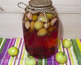 Компот из алычи и яблок на зиму
