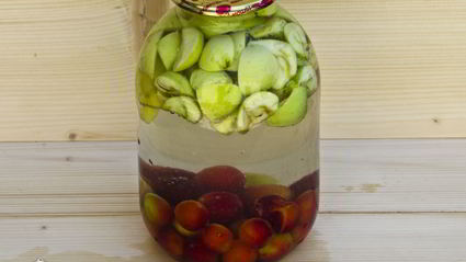 компот из алычи и яблок на зиму