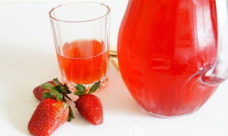 Рецепт компота из клубники