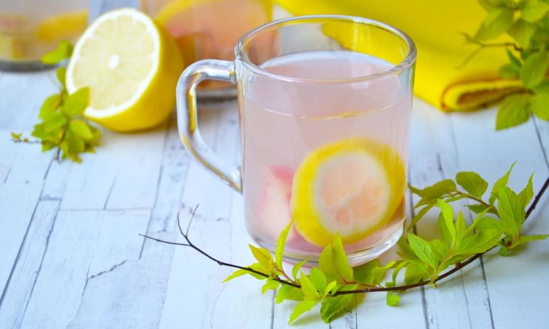 Рецепт компота из ревеня с имбирем и лимоном