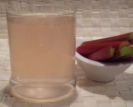 Компот из ревеня