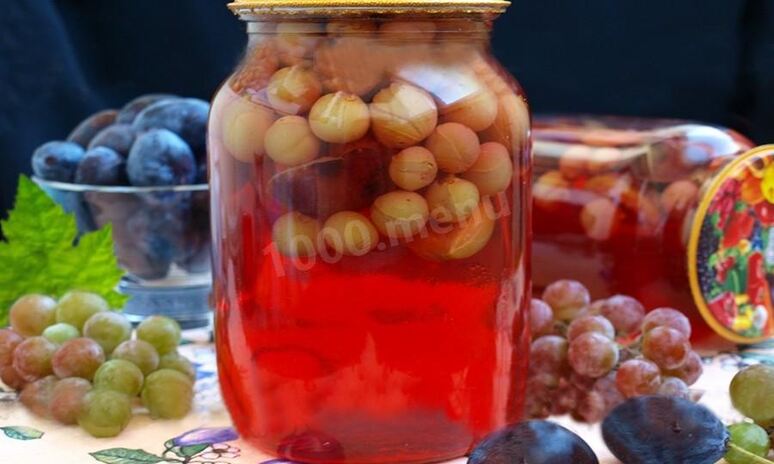 Рецепт компота из слив и винограда