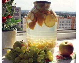 Компот из винограда с яблоками в зиму