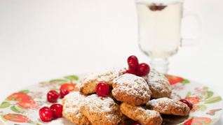 Печенье из цукини с компотом из кабачка