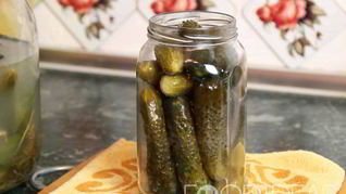 Квашеные огурцы в банка холодного засола