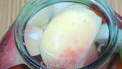 квашеные помидоры в банках