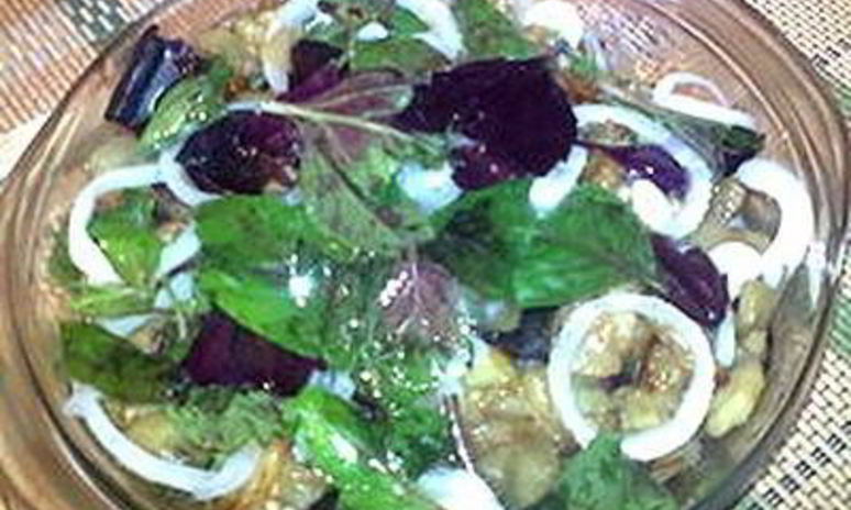 Рецепт баклажанов, маринованных с базиликом, луком и чесноком