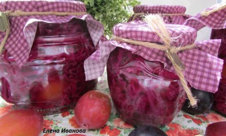 Рецепт краснокочанной капусты, маринованной со сливами