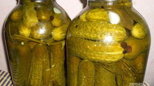 Маринованные соленые огурцы