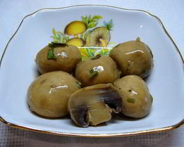 Шампиньоны маринованные