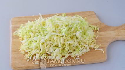 перец, фаршированный капустой и морковью на зиму