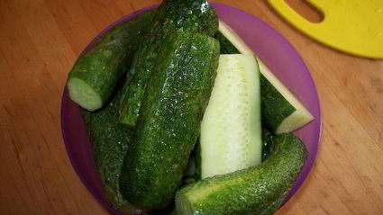 малосольные огурчики в пакете