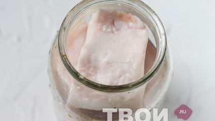 сало в банке