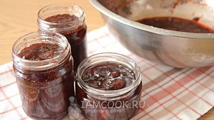 густое варенье из клубники