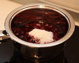 Шоколадно-вишневое варенье