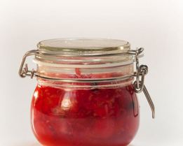 Варенье из крыжовника с можжевельником